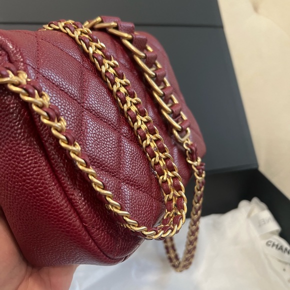 NEW🔥🔥Chanel Classic Caviar Mini Medallion Flap Bag - Picture 4 of 12